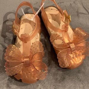 NWOT Mini Melissa pink studded bow detail